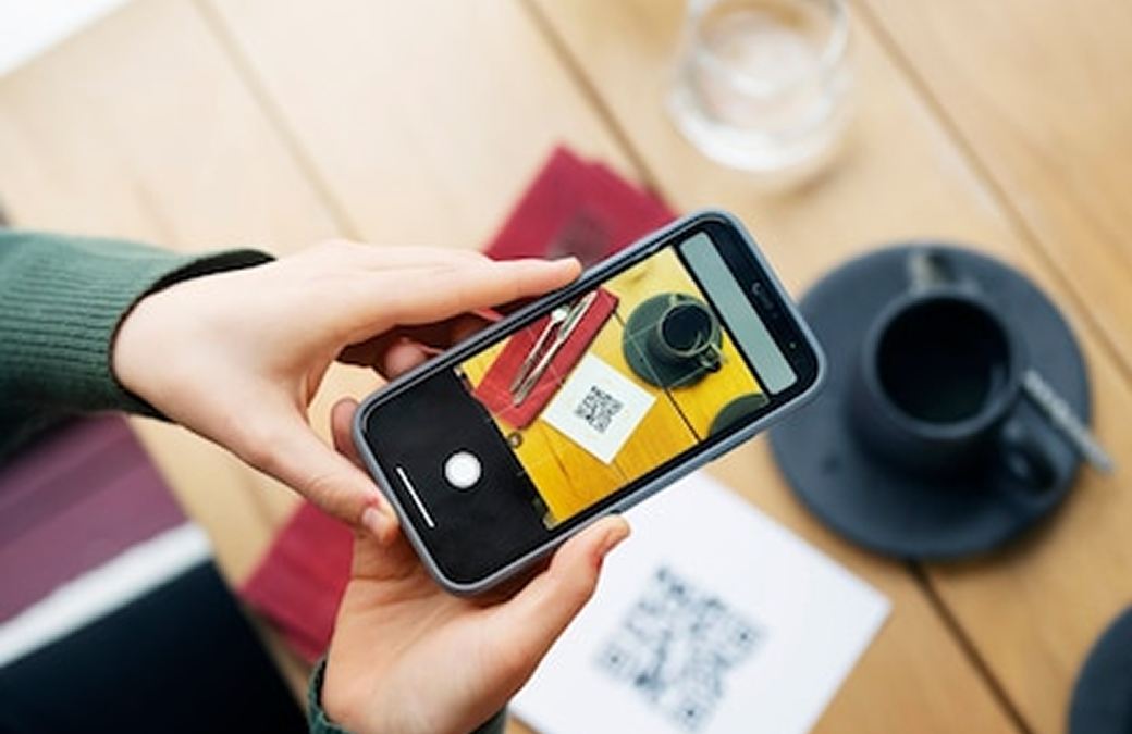 What Happens Behind the Screen When You Use a Mobile App